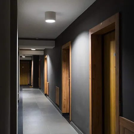 Piedmont - Loftaffair Краков