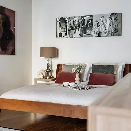 Piedmont - Loftaffair Apartmán *